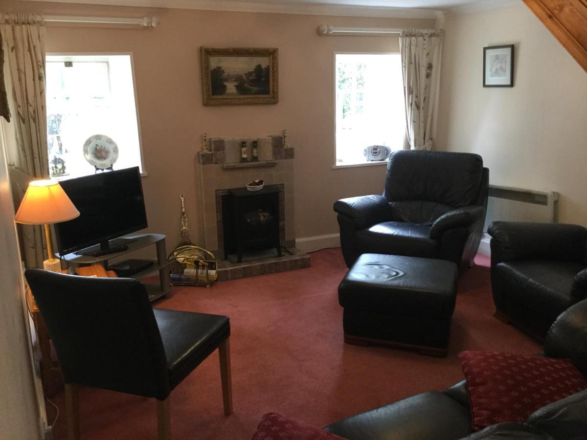 Three-Bedroom Old Cottage Open for key-workers Inverness Buitenkant foto