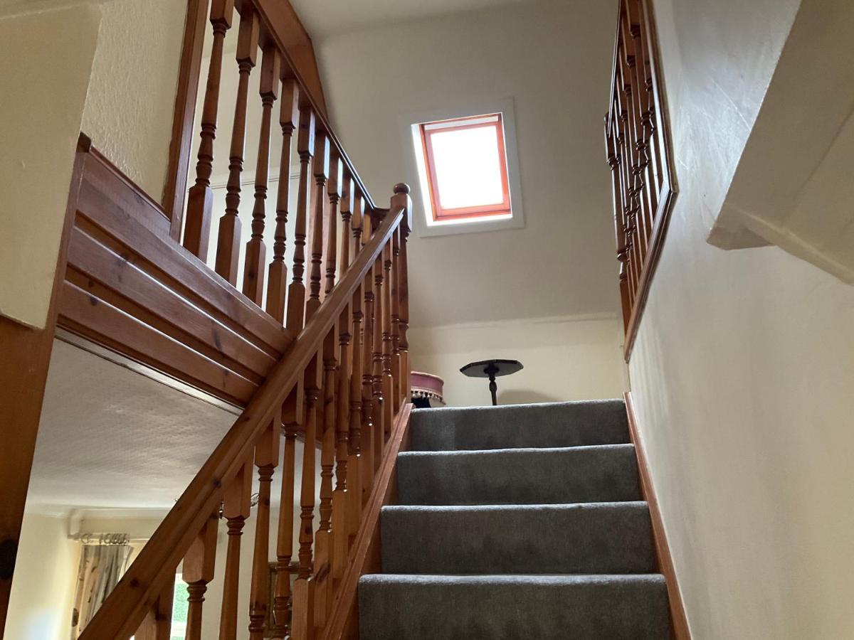 Three-Bedroom Old Cottage Open for key-workers Inverness Buitenkant foto