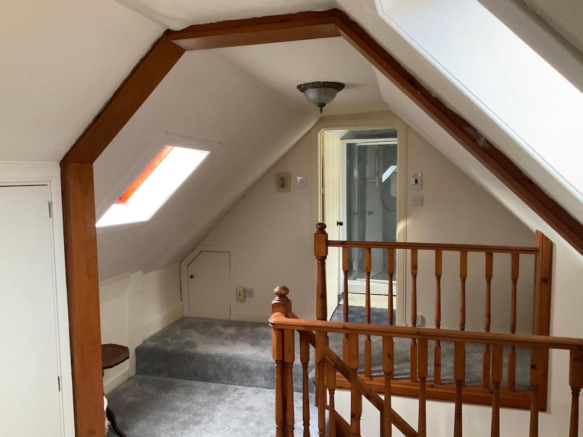 Three-Bedroom Old Cottage Open for key-workers Inverness Buitenkant foto